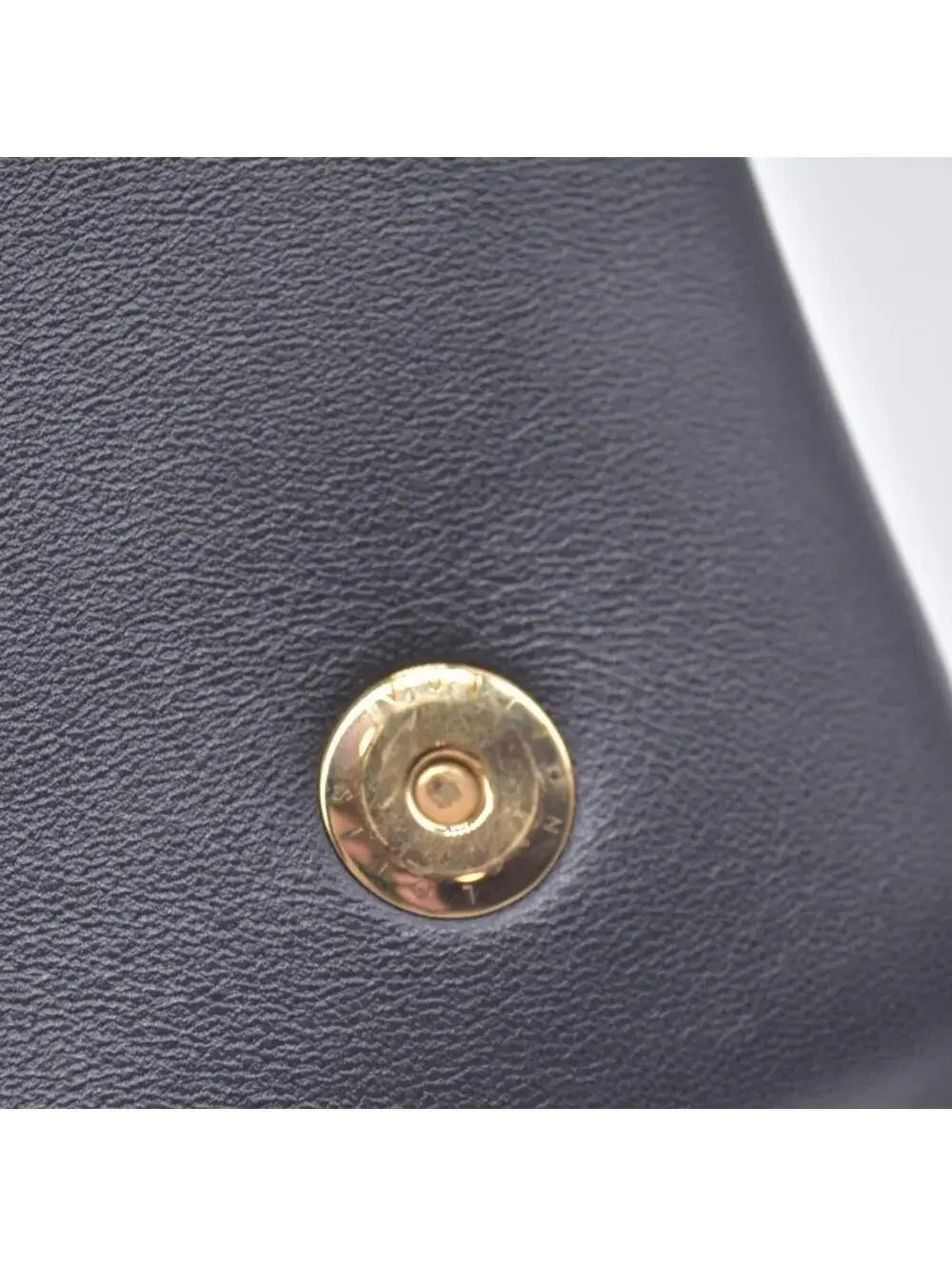 $3150 RFID Louis Vuitton Lambskin Embossed Monogram Pochette